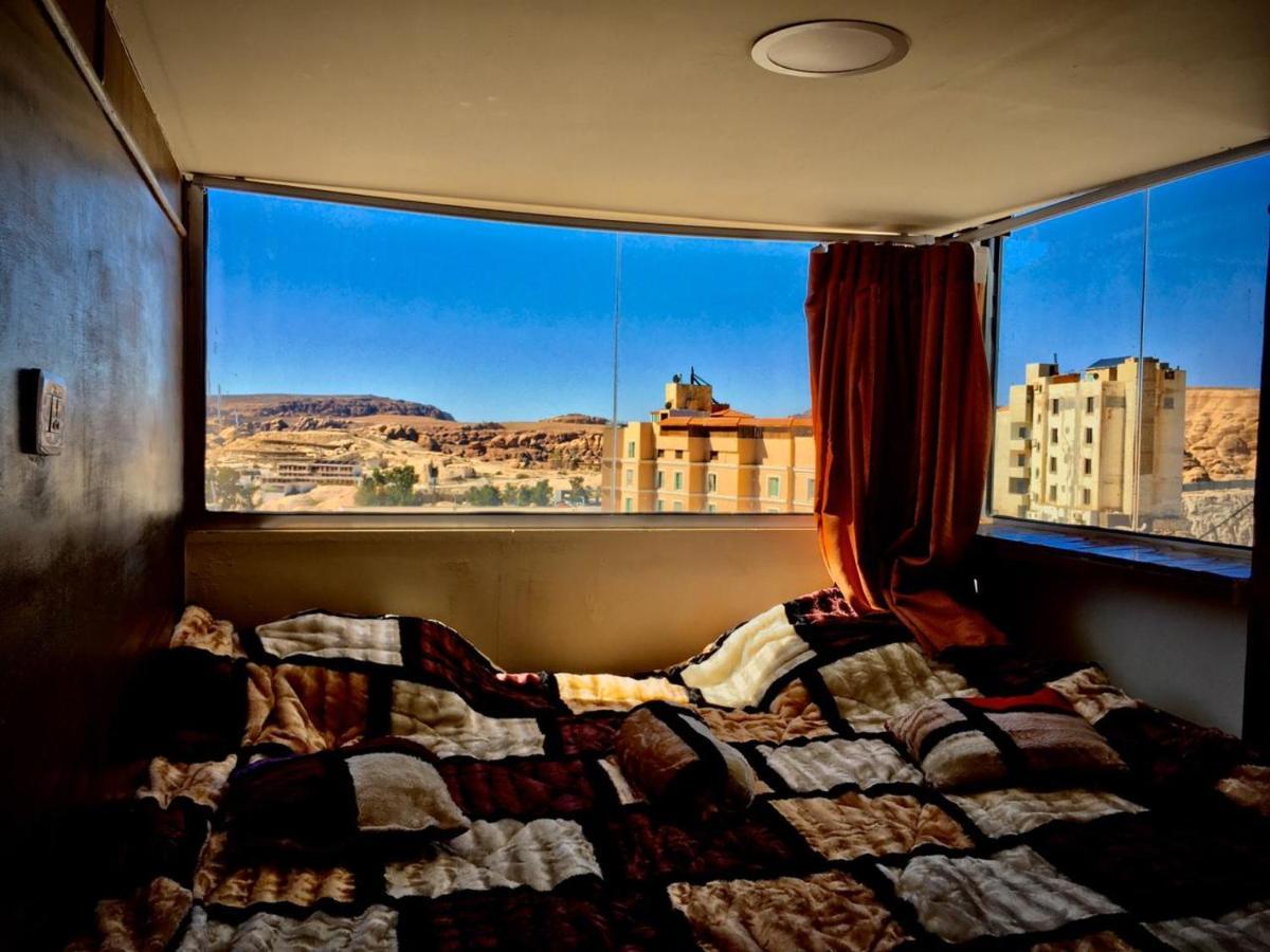 Petra Cabin Hostel Вади Муса Экстерьер фото