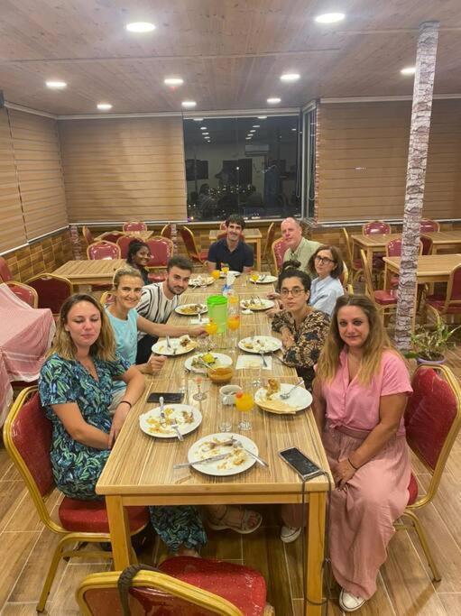 Petra Cabin Hostel Вади Муса Экстерьер фото