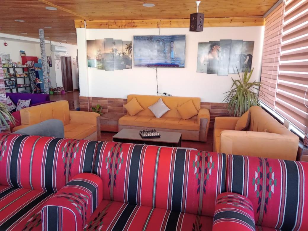 Petra Cabin Hostel Вади Муса Экстерьер фото